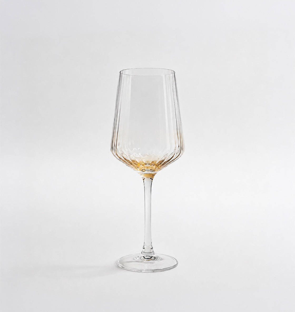 Copas de vino Aurea de cristal estriado con base dorada, set de 4