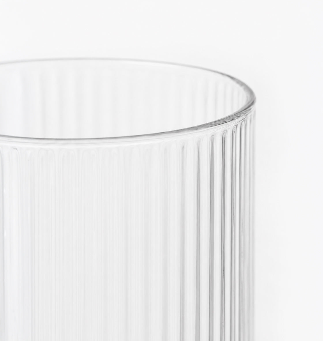 Vasos bajos Liora acanalados en acabado cristalino, set de 4